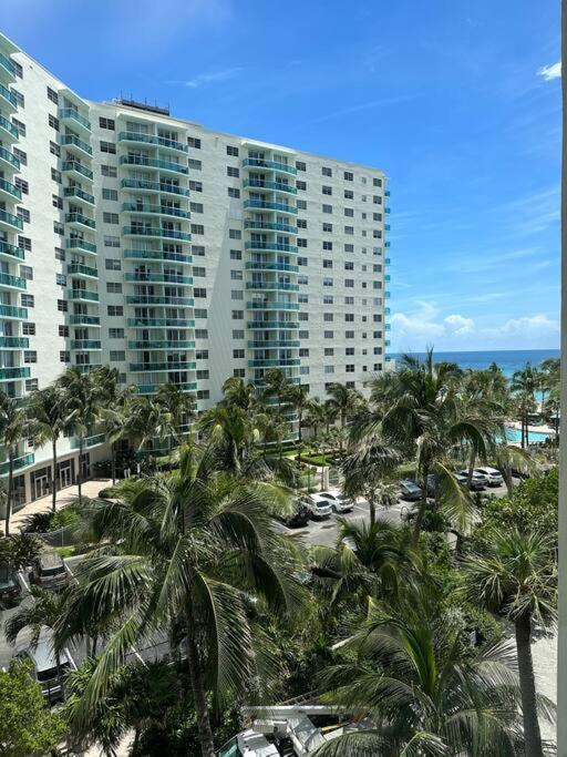 Amazing Apartment On The Beach Hollywood Exterior foto