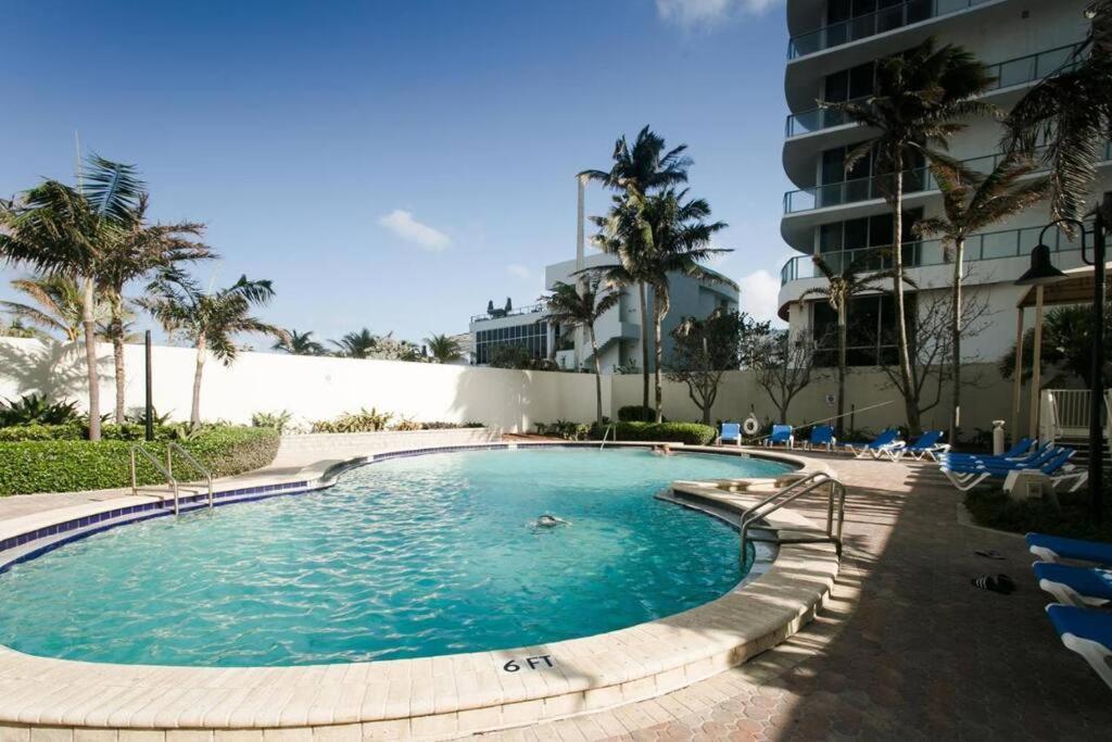 Amazing Apartment On The Beach Hollywood Exterior foto